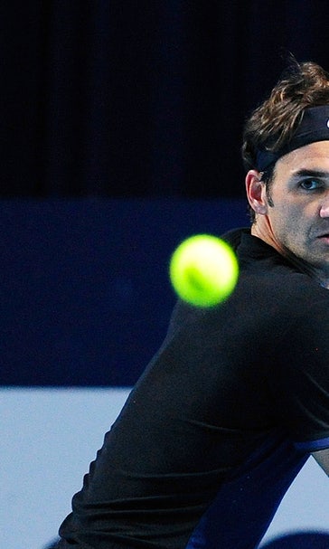 Federer beats Kohlschreiber to advance to Swiss Indoors quarters